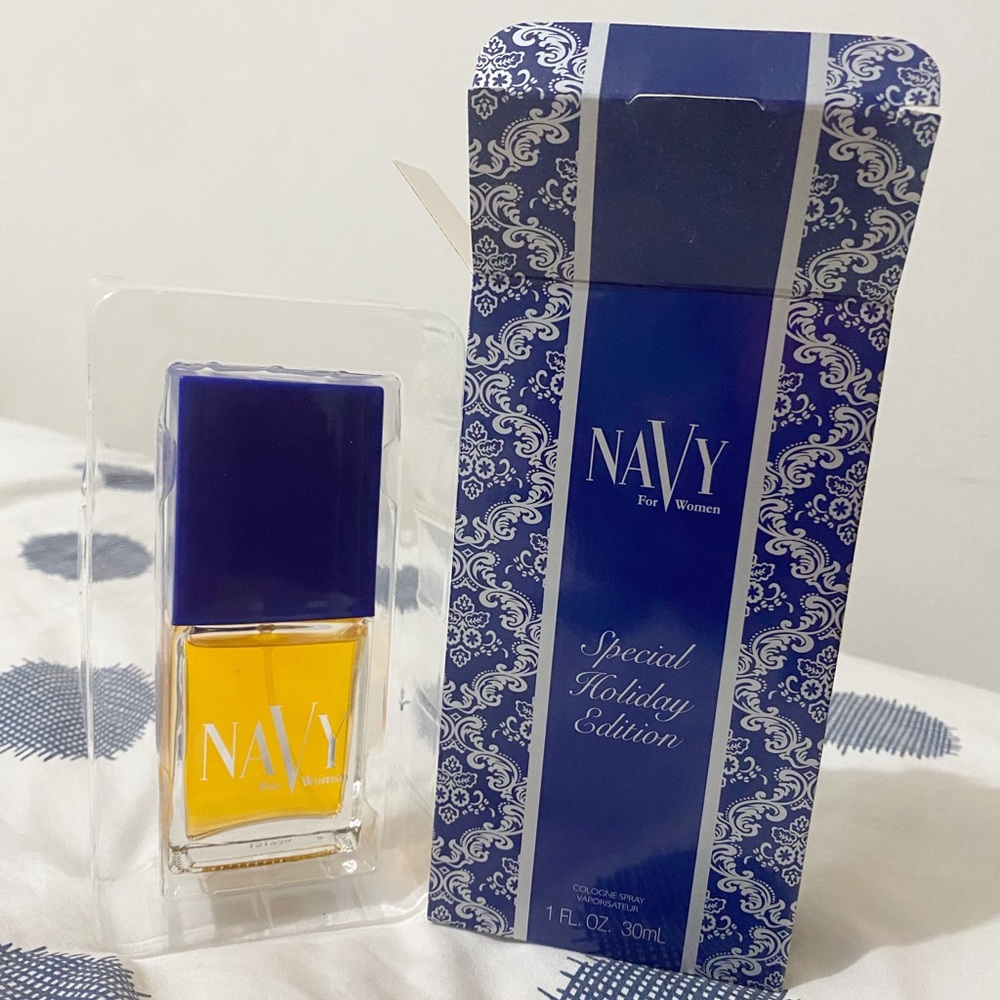 NAVY FOR WOMEN SPECIAL HOLIDAY EDITION 1 fl. Oz.